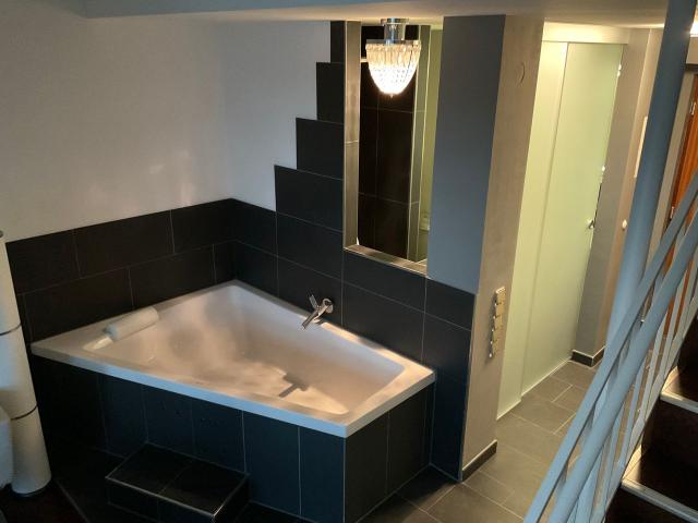 Great apartment in quiet street, Stuttgart Amsterdam Apartments for Rent