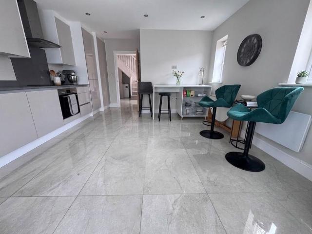 Great Benty, West Drayton UB7, 2 bed semi detached house to rent, £2,000 pcm | PrimeLocation