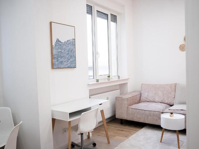 Great, beautiful studio in Solingen Center, Solingen Amsterdam Apartments for Rent