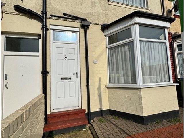 Great Bridge Street, West Bromwich B70, 2 bed terraced house to rent, £995 pcm | PrimeLocation