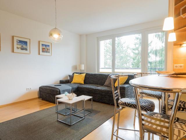 Great, bright apartment in the popular district with free wifi !, Berlin Amsterdam Apartments for Rent