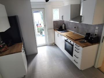 Great Business Apartment in Stuttgart South, Stuttgart Amsterdam Apartments for Rent