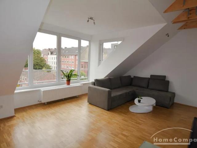 Great, central attic apartment in Kiel, furnished