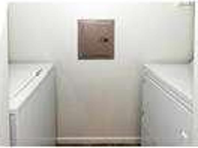 Great Central Location 1 bedroom, 1 bath. $964/mo