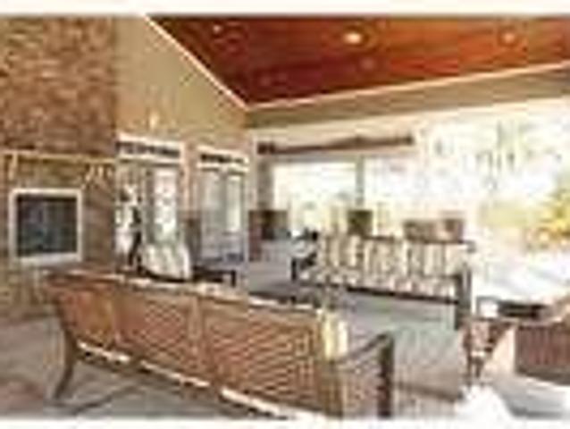 Great Central Location 3 bedroom, 3 bath