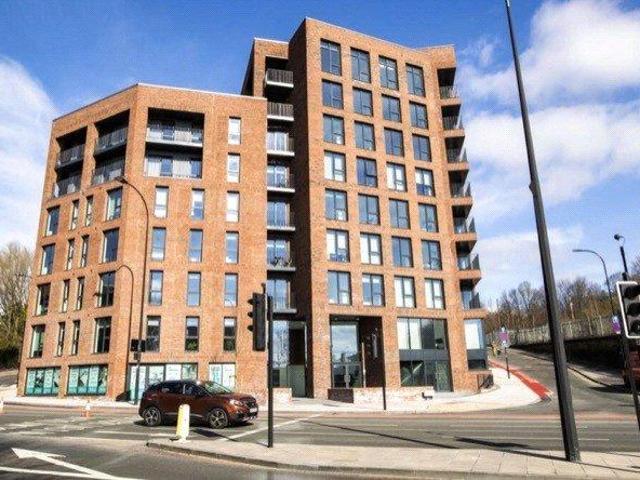 Great Central, 2 Chatham Street. 2 bed apartment to rent £1,075 pcm £248 pw