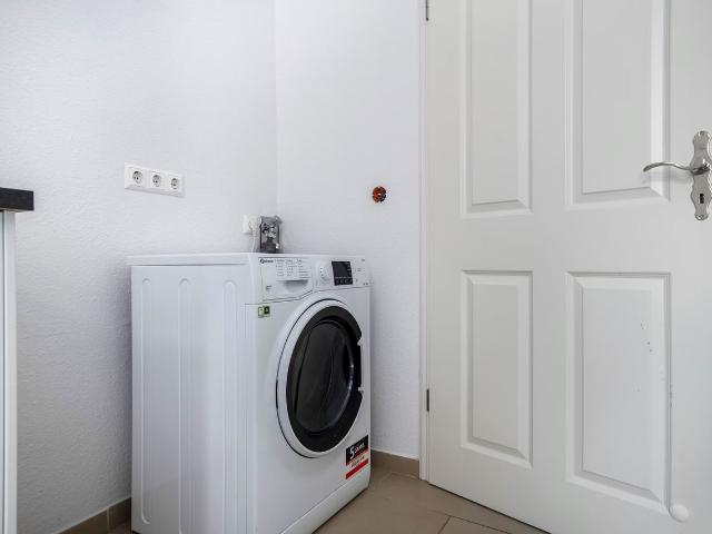 Great Charlottenburg 2BR, Equipped & Furnished, Berlin Amsterdam Apartments for Rent