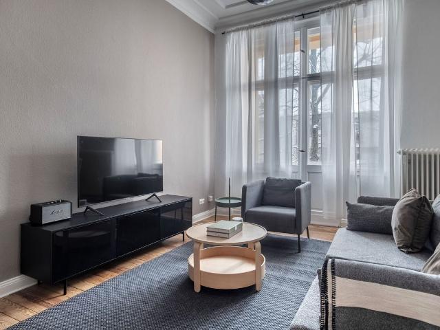 Great Charlottenburg 2BR, Equipped & Furnished, Berlin Amsterdam Apartments for Rent