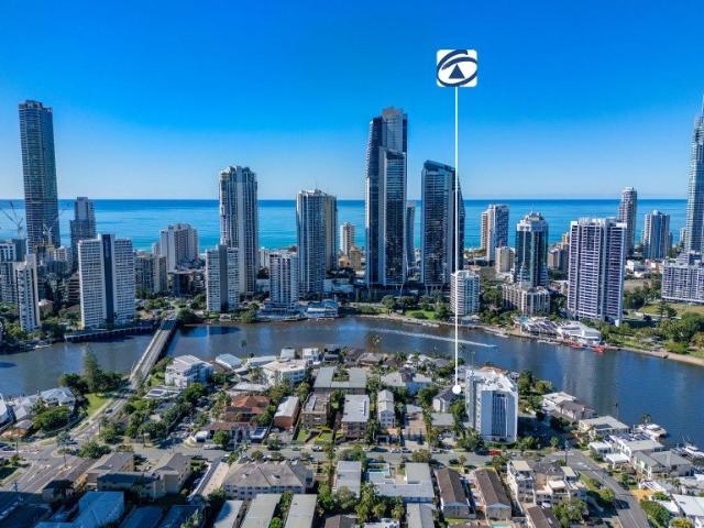 Great Chevron Island Location One Bedroom Unit in Small Block of 9