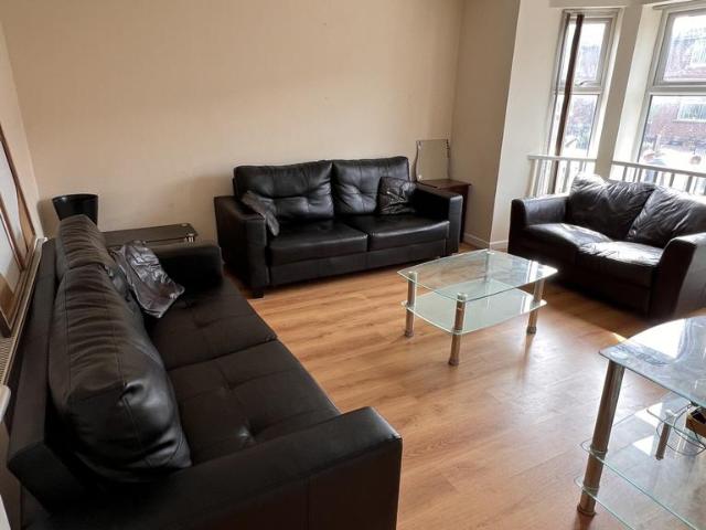 Great Cheetham Street West, Salford M7 6 bed terraced house to rent £3,020 pcm £697 pw