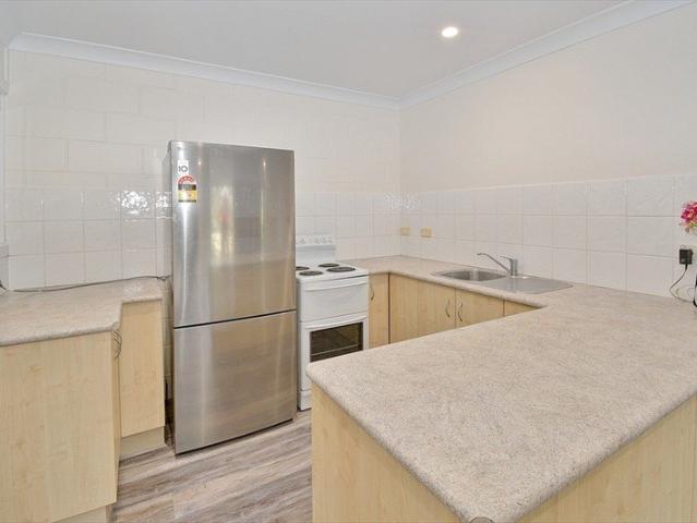 Great Corner Unit + Tandem Garage