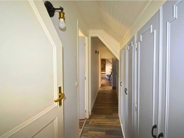 Great & country house at the door of pris
