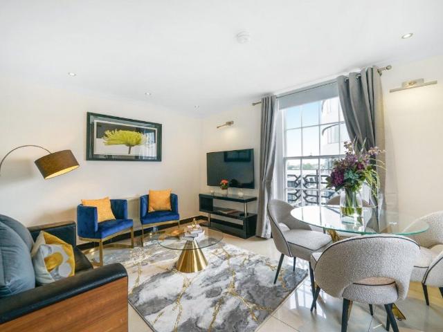 Great Cumberland Place, London W1H, 3 bed flat to rent, £5,633 pcm | PrimeLocation