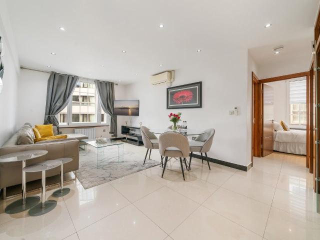 Great Cumberland Place, London W1H, 2 bed flat to rent, £4,052 pcm | PrimeLocation