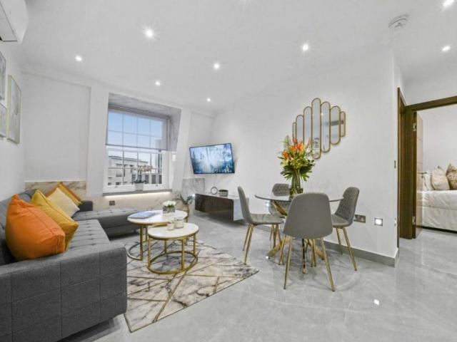 Great Cumberland Place, London W1H, 2 bed flat to rent, £4,225 pcm | PrimeLocation