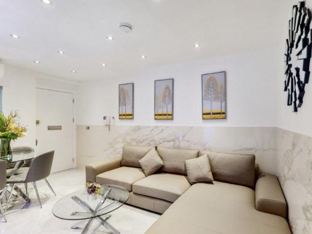 Great Cumberland Place, London W1H, 2 bed flat to rent, £5,308 pcm | PrimeLocation