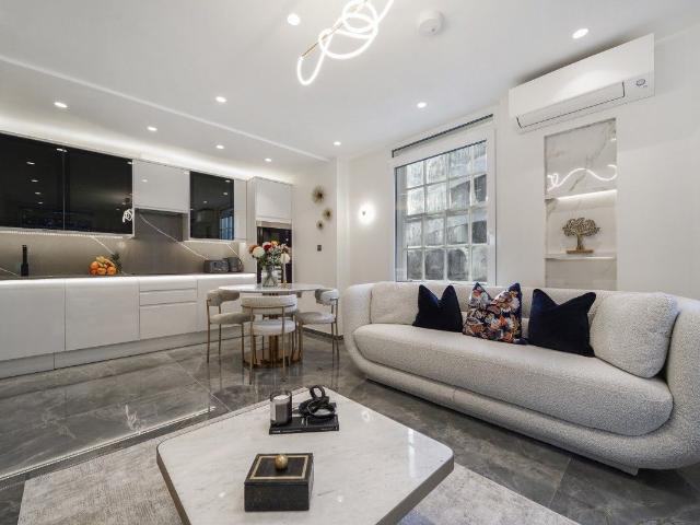 Great Cumberland Place, London W1H, 4 bed flat to rent, £6,912 pcm | PrimeLocation