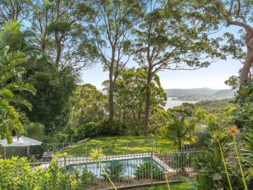 Great design for family and friends with dazzling bay views