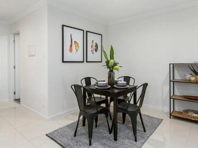 Great Entertainer Low Maintenance Living Air Con