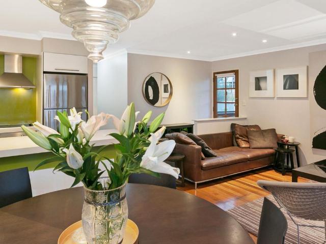 Great Entertainer Polished Floors Air Con