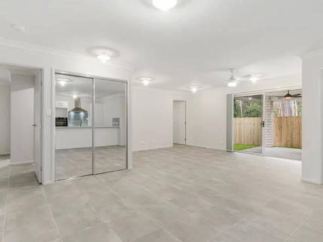 Great Entertainer Super Low Maintenance