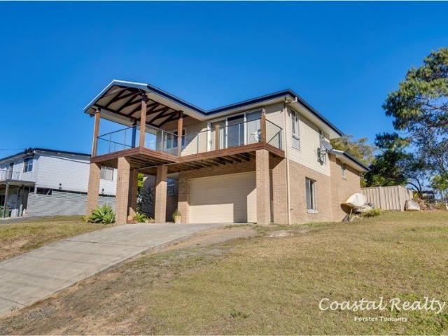 GREAT FAMILY HOME!