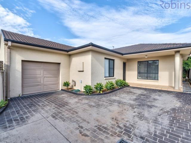 Great family home with air conditioned living space and large bedroom sizes, near the golf course