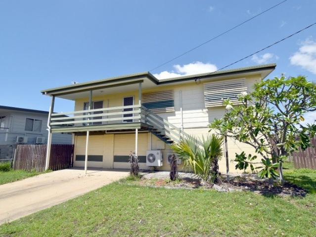 GREAT FAMILY HOME WITH BEAUTIFUL VIEWS & BREEZES