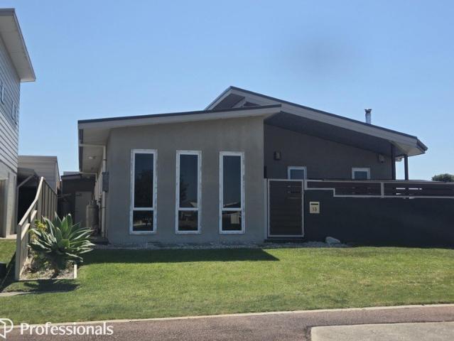 Great family home for a cat lovers!