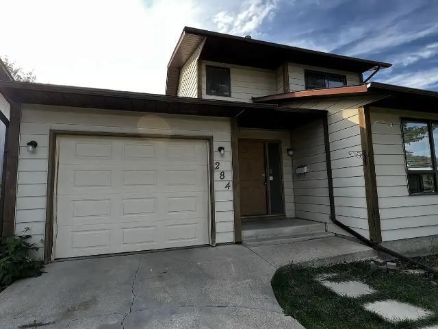 Great Family Home – Great Location | 3 Bedroom Single Family Home — 3 Bedrooms House
