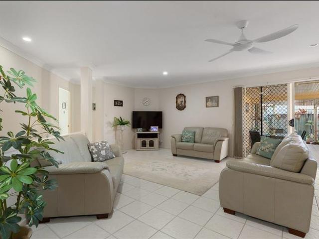 Great family home in an ideal location * UNFURNISHED