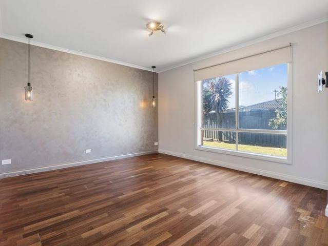 Great family home in convenient location!