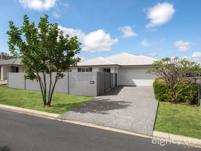 Great Family Home In Plainland Crossing on 600m2 Block