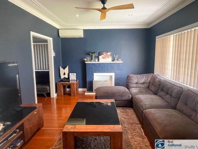 Great Family Home in Quiet Street
