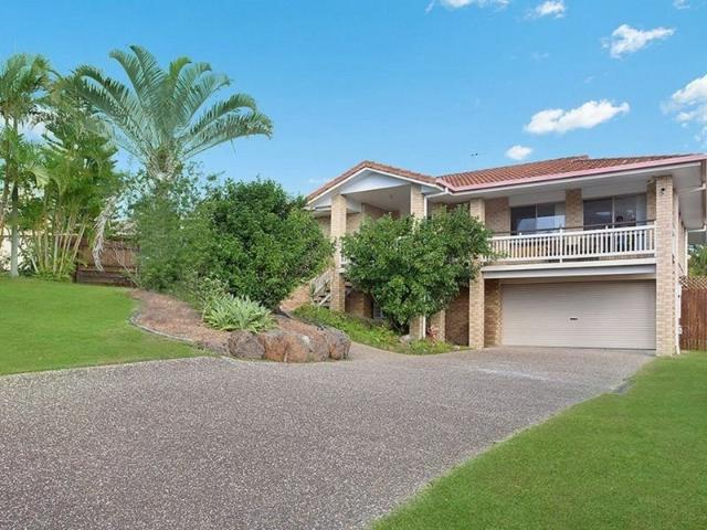 GREAT FAMILY HOME LOCATED IN QUIET CUL DE SAC!