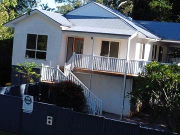 GREAT FAMILY HOME ON KARRAGARRA ISLAND