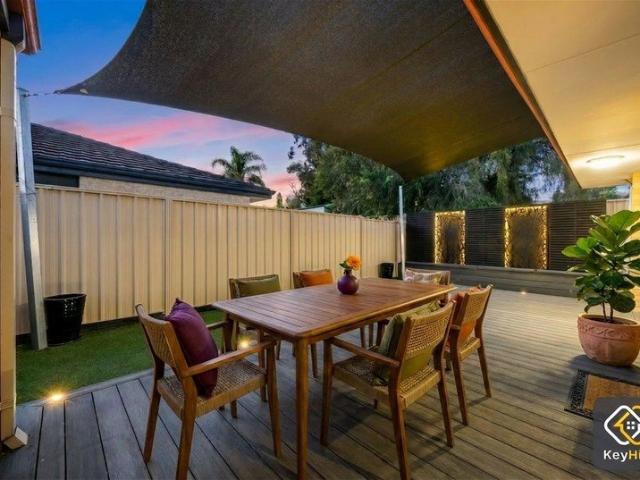 Great first home or investment!