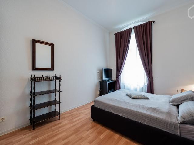Great flat with excellent transport links in Berlin!, Berlin Amsterdam Apartments for Rent