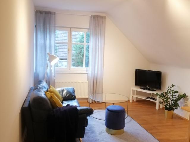 Great furnished and newly renovated apartment with excellent connection to public transportation, Monchengladbach Amsterdam Apartments for Rent