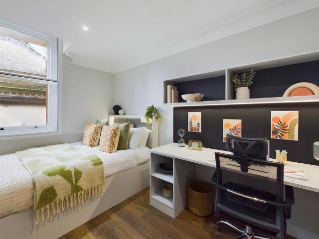 Great George Street, Leeds LS1 Studio to rent £1,278 pcm £295 pw