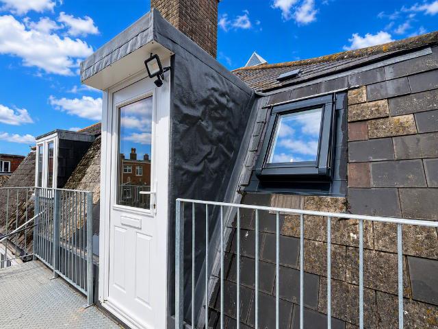Great George Street, Weymouth DT4, 1 bed flat to rent, £800 pcm | PrimeLocation