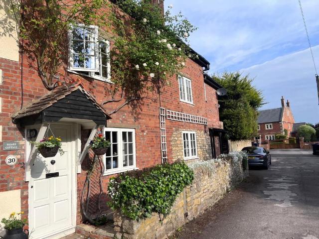 Great Hinton, Trowbridge 4 bed semi detached house to rent £1,650 pcm £381 pw