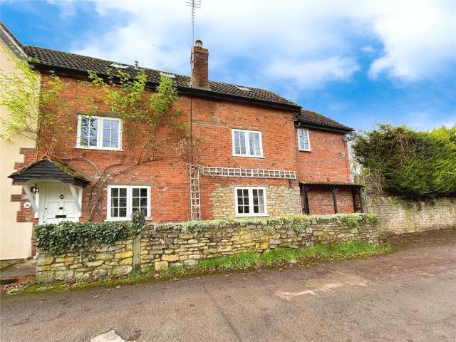 Great Hinton, Trowbridge 4 bed semi detached house to rent £1,650 pcm £381 pw