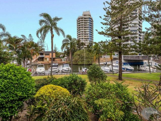 GREAT HOME OR INVESTMENT OPPORTUNITY WATERFRONT UNIT WITH BRIDGE FREE MARINA BERTH