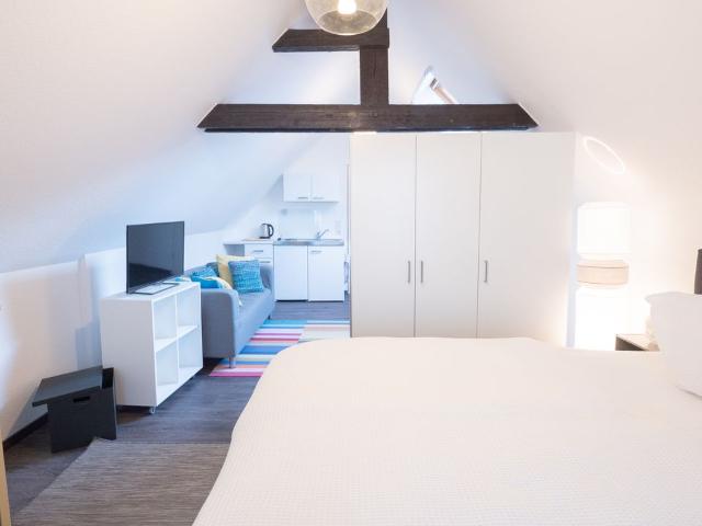 Great home in Aachen, Aachen Amsterdam Apartments for Rent