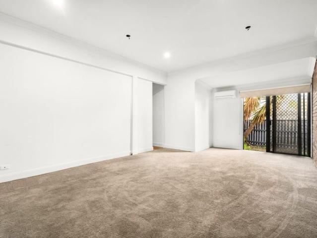 Great home in great location!