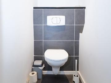 Great home in Ratingen, Ratingen Amsterdam Apartments for Rent