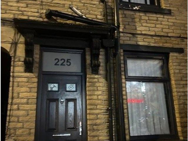 Great Horton Road, Bradford BD7, 3 bed terraced house to rent, £850 pcm | PrimeLocation
