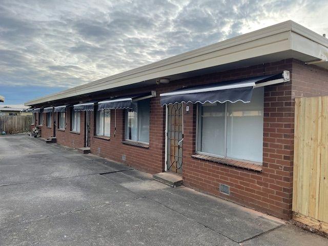 Great Investment opportunity 4 individual units all seperate titles 3 x 1 bedroom and 1 x 2 bedroom great location with great rental income !