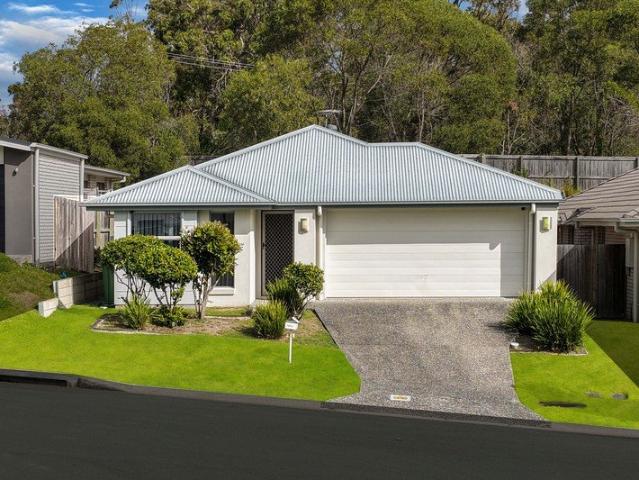 Great Investment or Perfect First Home, Move In Ready in Holmview